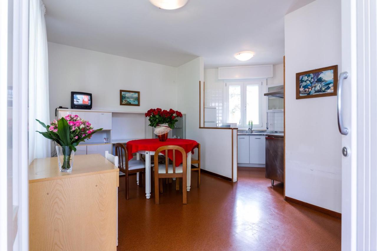 Villa Lucilla Lignano Sabbiadoro Esterno foto