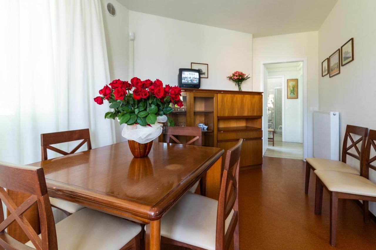 Villa Lucilla Lignano Sabbiadoro Esterno foto