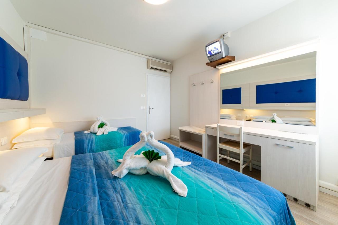 Villa Lucilla Lignano Sabbiadoro Esterno foto